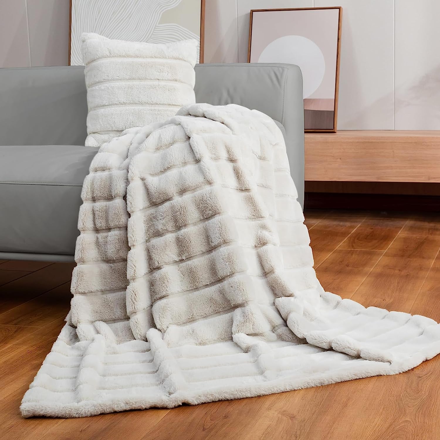 Luxury Super Soft Striped Faux Fur Throw Blanket for Couch, 50"X60" Beige, Warm Milky Plush Blanket for Sofa Bed Living Room Bedroom (Stripe-Beige)